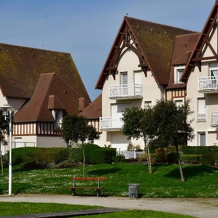 Jardin - A 50M De La Plage - Wifi - Parking Courseulles-sur-Mer Zewnętrze zdjęcie